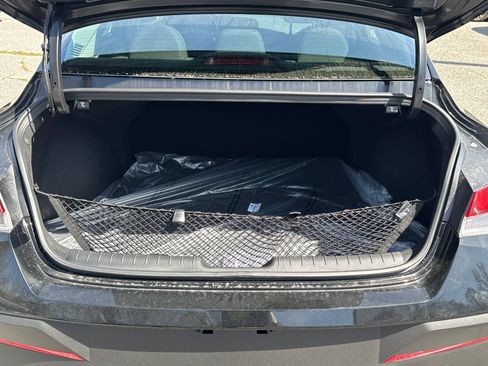New 2026 Hyundai Elantra SE FWD image 19