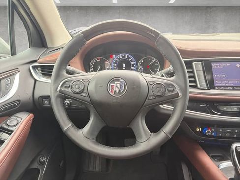 Used 2021 Buick Enclave Avenir w/ Avenir Technology Package FWD image 21