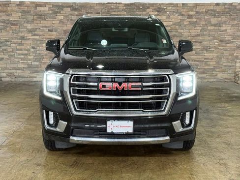 Used 2023 GMC Yukon SLT w/ SLT Luxury Package AWD/4WD image 2