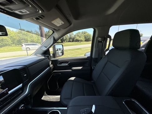 Certified 2025 GMC Sierra 2500 SLT w/ SLT Premium Package AWD/4WD image 26