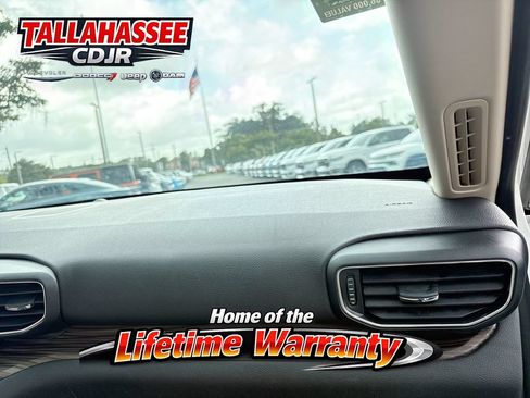 Used 2020 Ford Explorer Limited RWD image 33