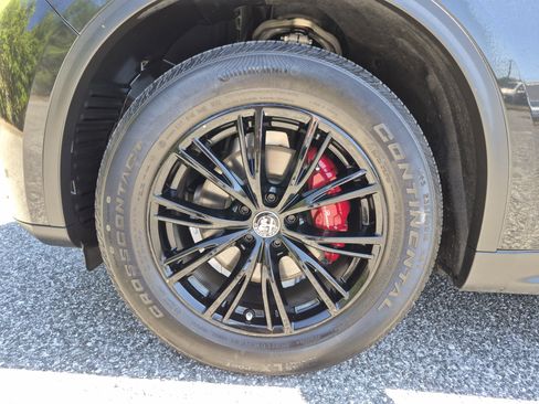 Used 2022 Alfa Romeo Stelvio Sprint RWD image 9