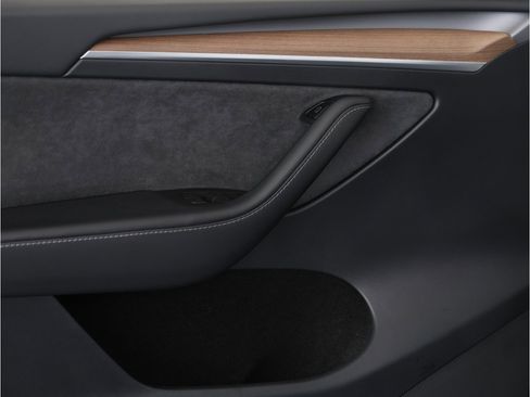 Used 2023 Tesla Model Y Performance image 19