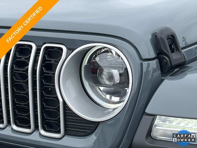 Used 2026 Jeep Wrangler Unlimited Sahara AWD/4WD image 10