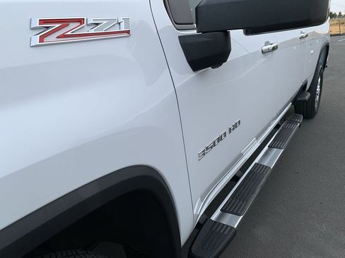 Used 2021 Chevrolet Silverado 3500 LTZ w/ LTZ Convenience Package image 13