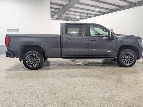 Used 2024 GMC Sierra 1500 AT4 w/ AT4 Premium Package image 2