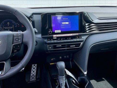 New 2026 Toyota Camry SE FWD image 9