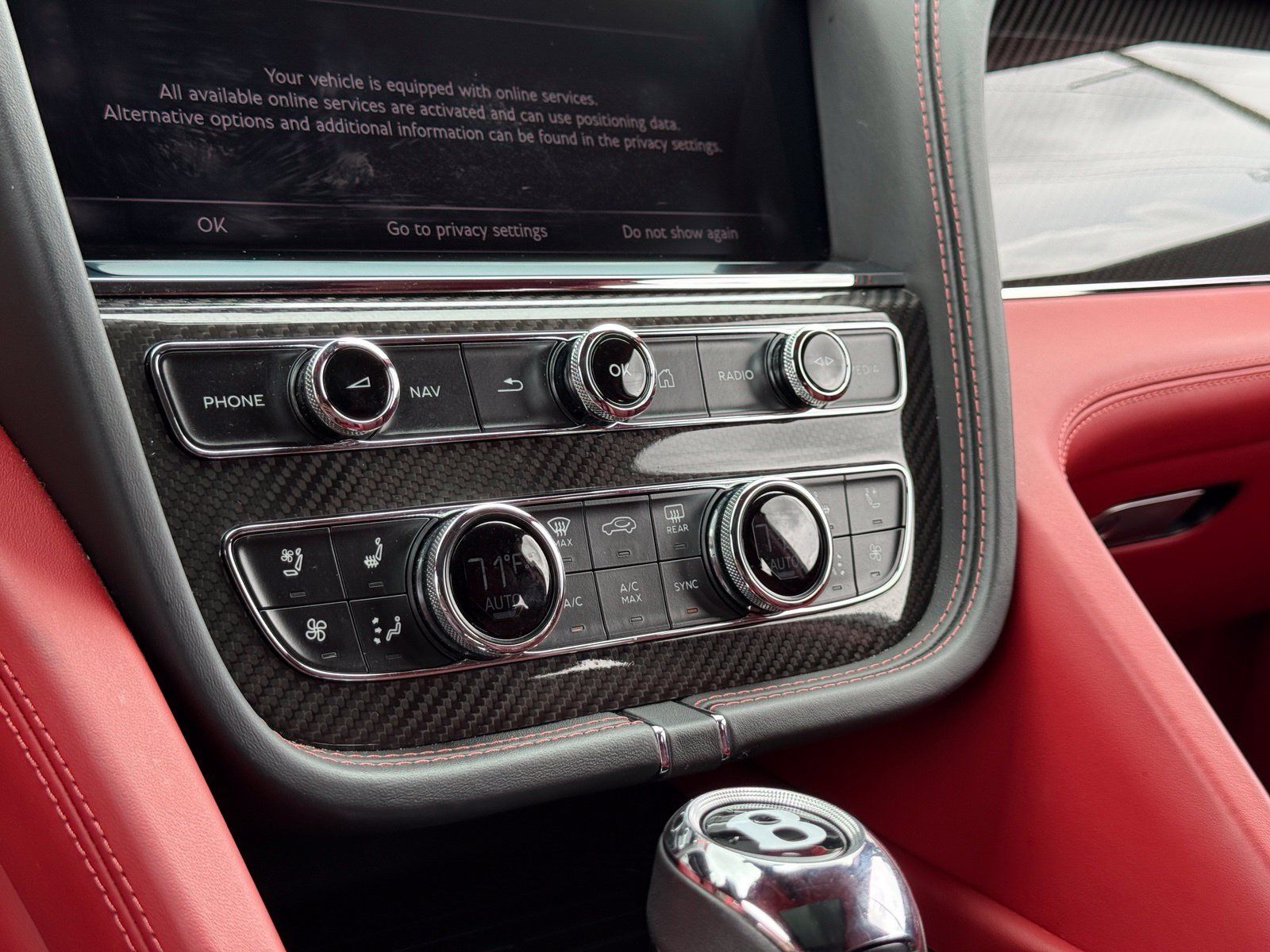 Used 2021 Bentley Bentayga AWD/4WD image 29