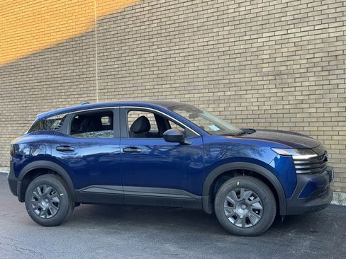 New 2026 Nissan Kicks S FWD image 4
