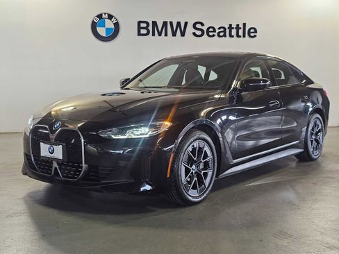 Used 2023 BMW i4 eDrive35 RWD image 6