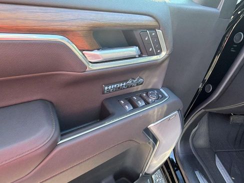 New 2026 Chevrolet Silverado 1500 High Country AWD/4WD image 12