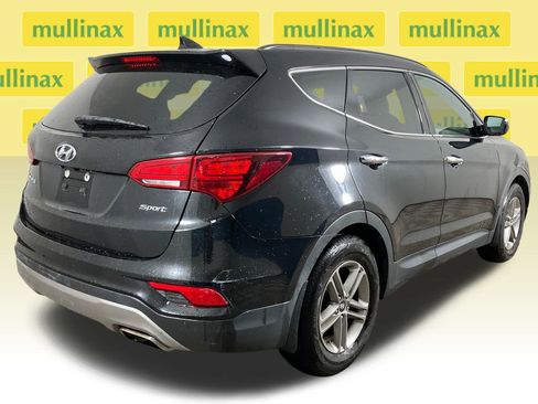 Used 2017 Hyundai Santa Fe Sport image 4