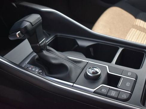 New 2025 Kia Sorento LX image 22