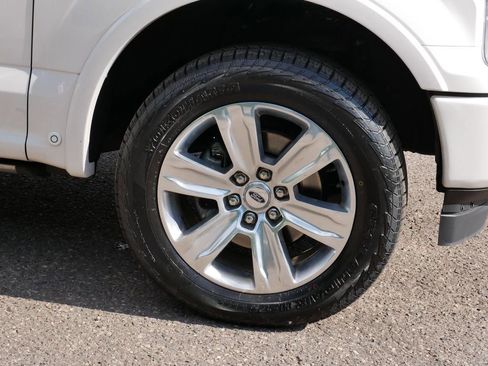 Used 2018 Ford F150 Platinum w/ Equipment Group 701A Luxury AWD/4WD image 6