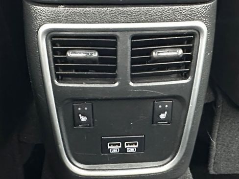 Used 2019 Dodge Charger R/T w/ Plus Group image 26