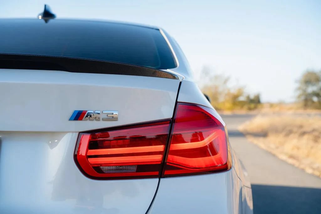 Used 2016 BMW M3 RWD image 15
