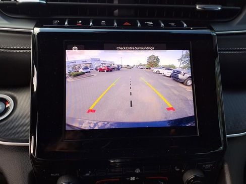 New 2025 Jeep Grand Cherokee L Altitude image 21