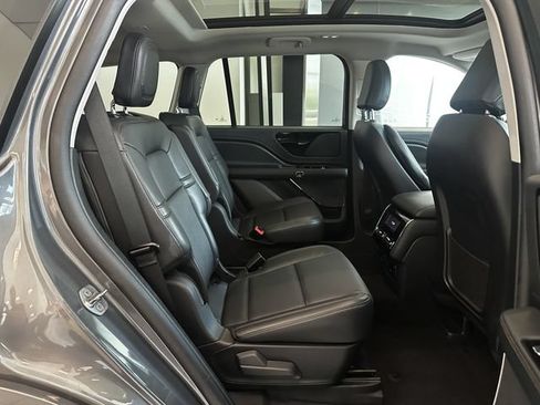 Certified 2025 Lincoln Aviator AWD w/ Jet Appearance Package image 35