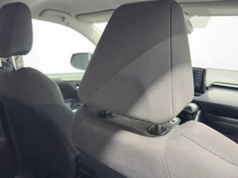 Used 2021 Toyota RAV4 XLE FWD image 13