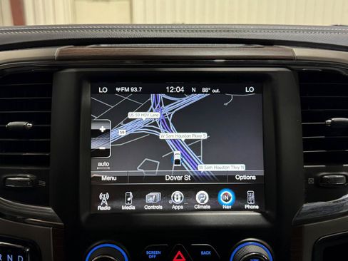 Used 2017 RAM 1500 Laramie w/ Convenience Group AWD/4WD image 15