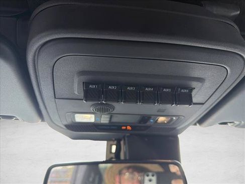 Used 2022 Ford Bronco Black Diamond AWD/4WD image 16