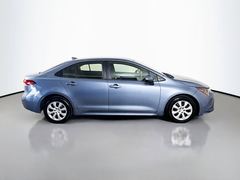 Used 2020 Toyota Corolla LE image 11