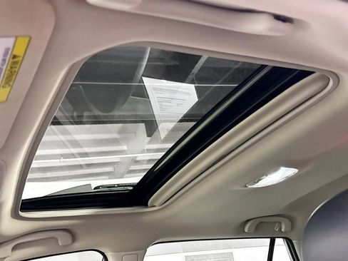 Used 2019 Subaru Outback 3.6R Limited w/ Popular Package #2 image 19