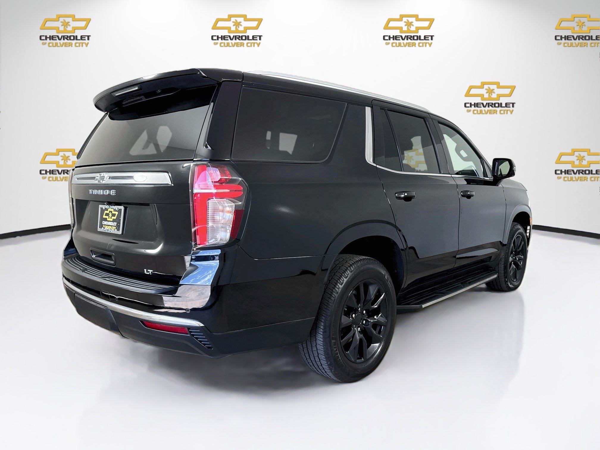 Used 2022 Chevrolet Tahoe LT w/ LT Signature Plus Package RWD image 8