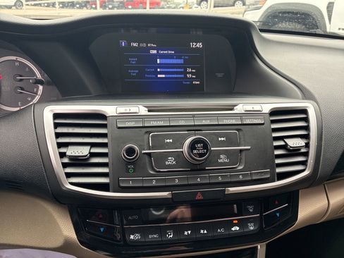 Used 2017 Honda Accord LX image 18