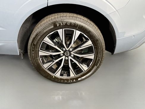 Used 2023 Volvo XC60 B5 Plus FWD image 37