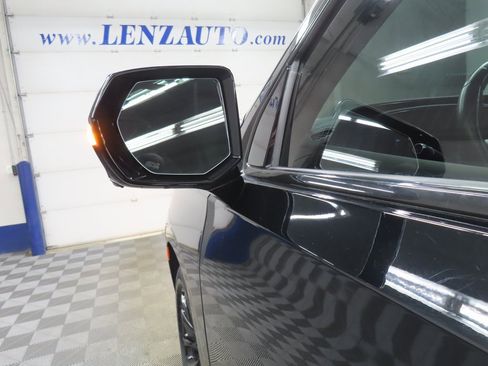 Used 2023 Cadillac Escalade ESV Sport image 84