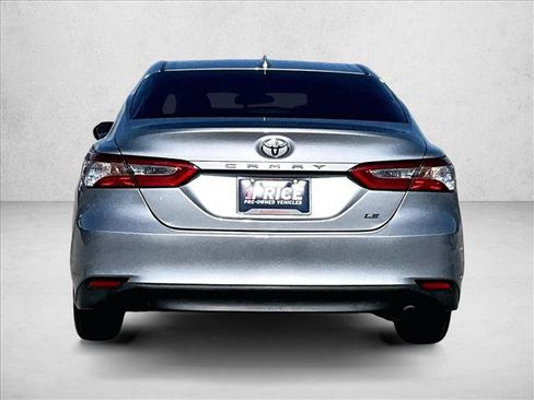 Used 2020 Toyota Camry LE FWD image 4