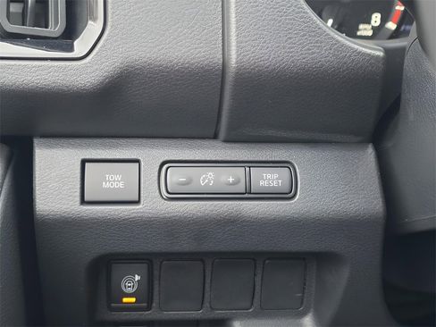 New 2026 Nissan Frontier PRO-4X image 25