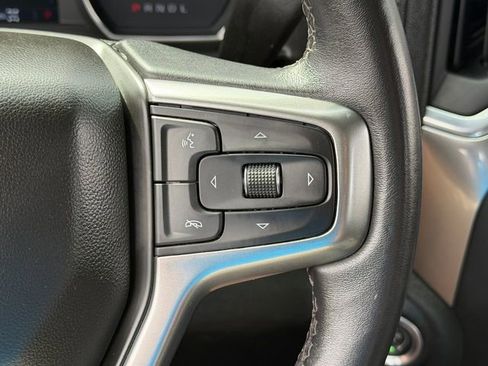 Used 2021 Chevrolet Silverado 1500 LT AWD/4WD image 16