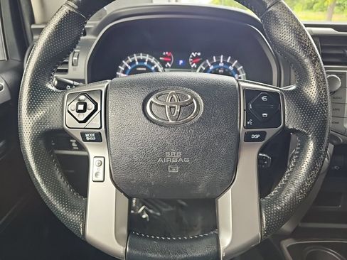 Used 2016 Toyota 4Runner SR5 Premium AWD/4WD image 19