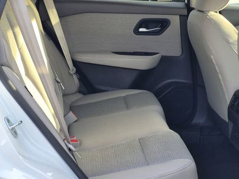 Used 2023 Nissan Rogue SV FWD image 19