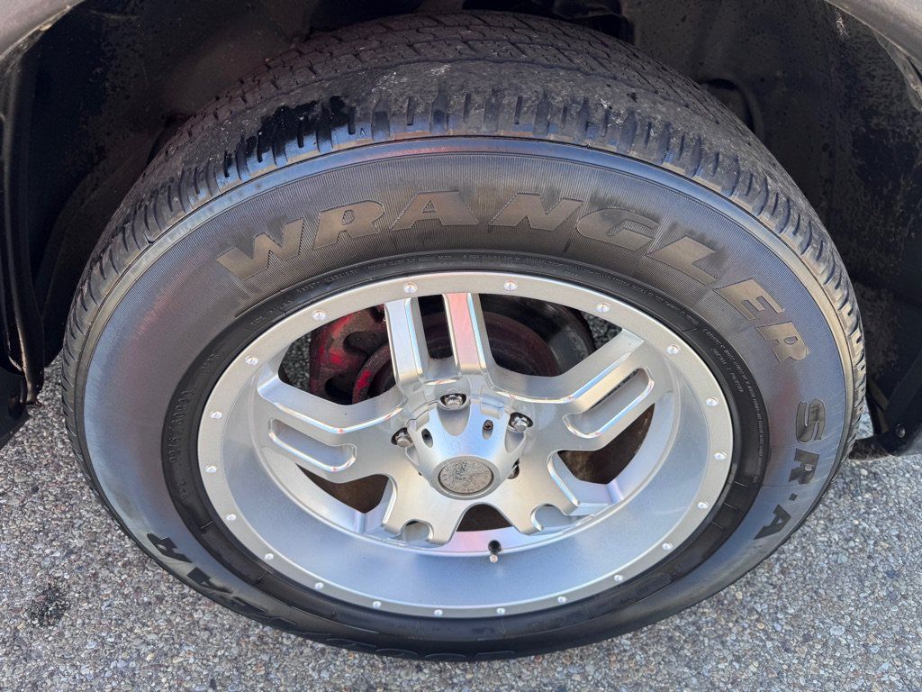 Used 2012 RAM 1500 Express RWD image 16
