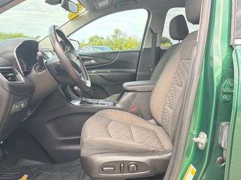 Certified 2018 Chevrolet Equinox LT FWD image 26