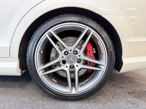 Used 2013 Mercedes-Benz C 63 AMG Sedan w/ AMG Development Pkg image 11