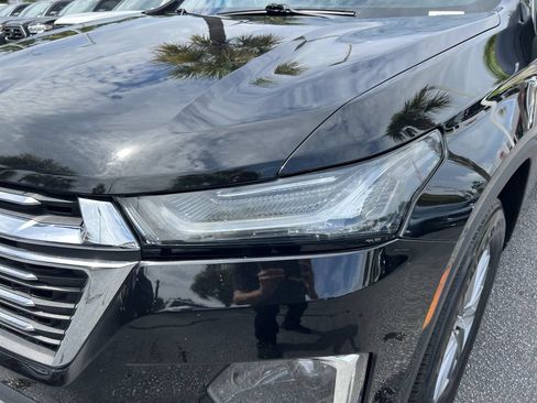 Used 2022 Chevrolet Traverse LT AWD/4WD image 6
