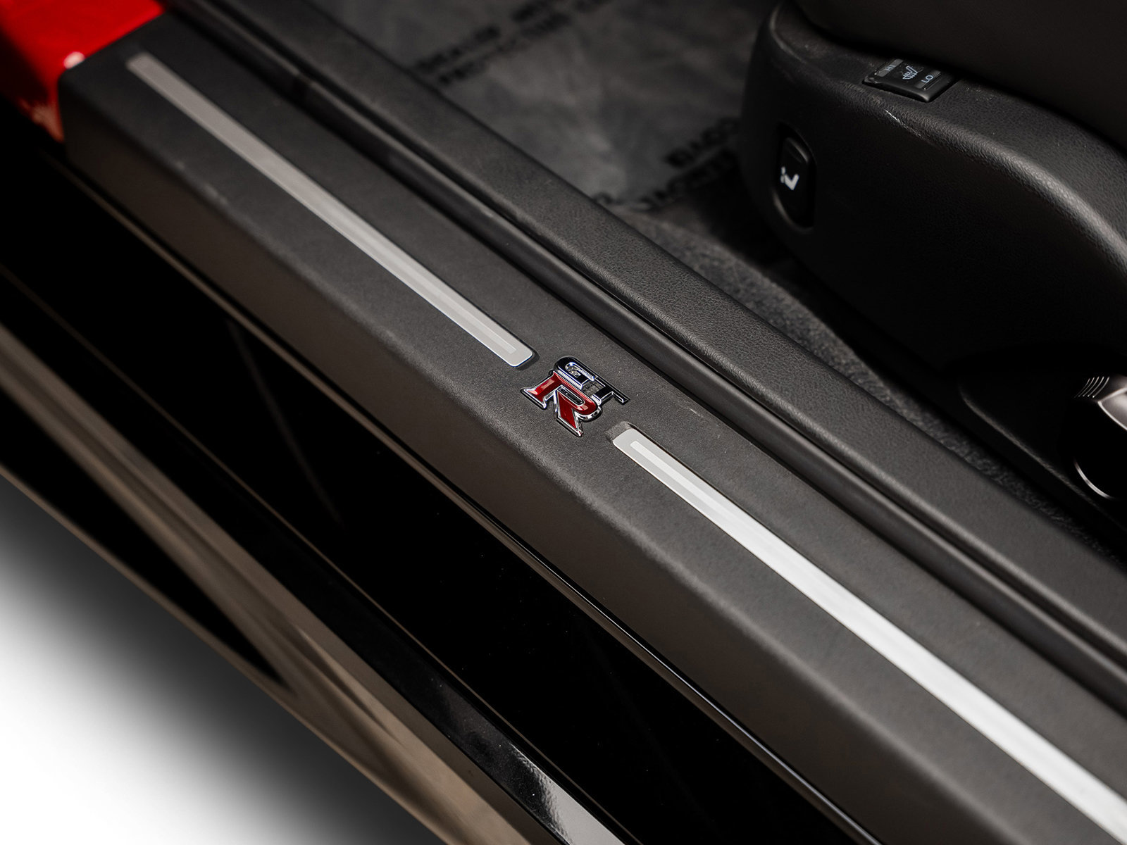 Used 2023 Nissan GT-R Premium AWD/4WD image 59