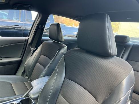 Used 2016 Honda Accord Sport image 13