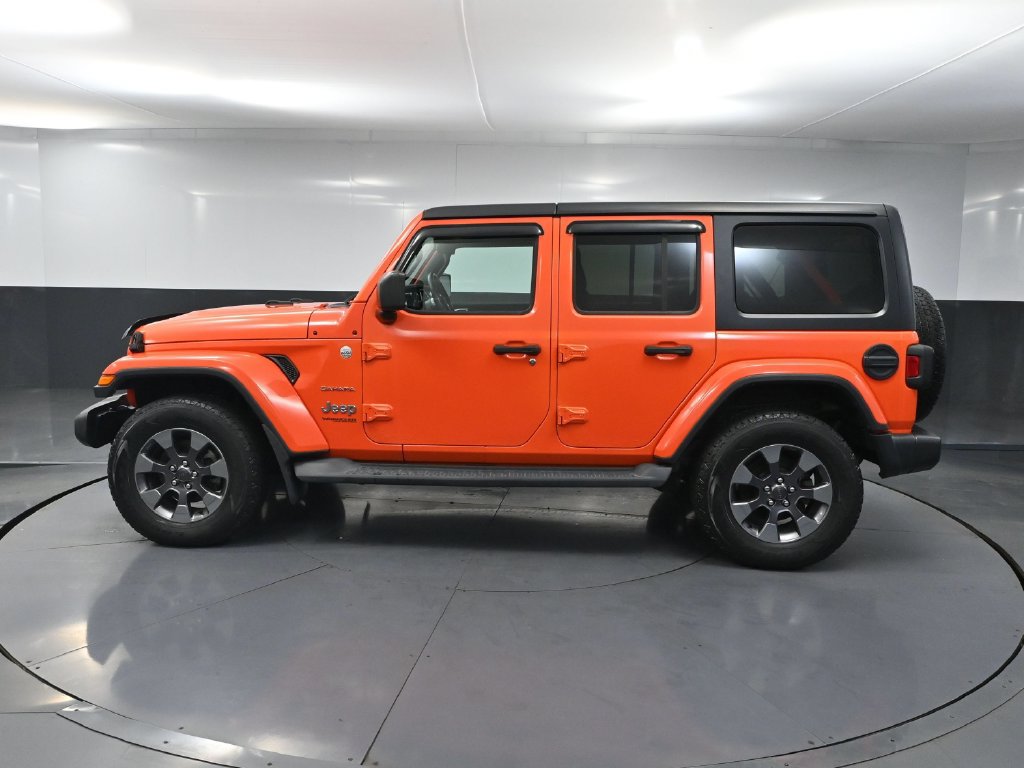 Used 2018 Jeep Wrangler Unlimited Sahara w/ Dual Top Group AWD/4WD image 7
