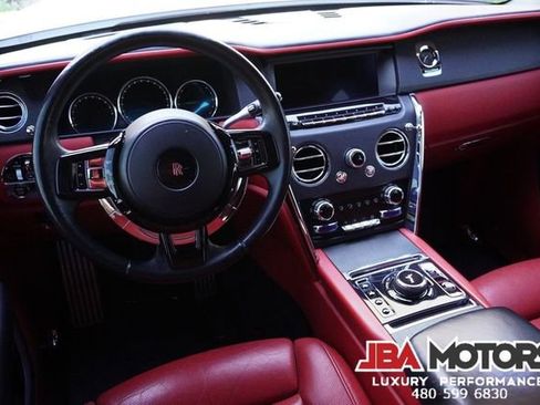 Used 2020 Rolls-Royce Cullinan image 55