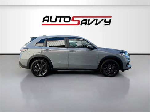 Used 2025 Honda HR-V Sport image 8