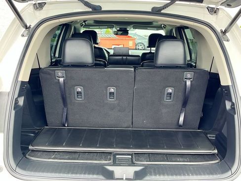 Used 2025 Honda Pilot Touring image 29