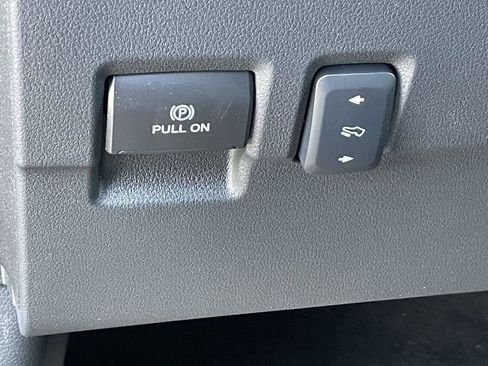 New 2026 Ford F250 Lariat w/ Chrome Package image 17