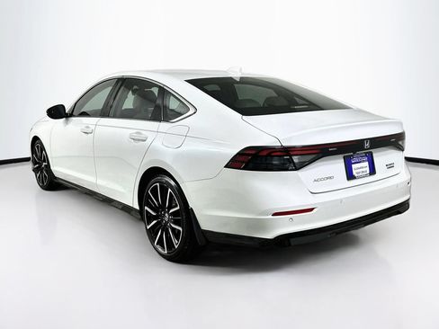 Used 2025 Honda Accord Touring image 6