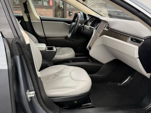 Used 2013 Tesla Model S RWD image 18