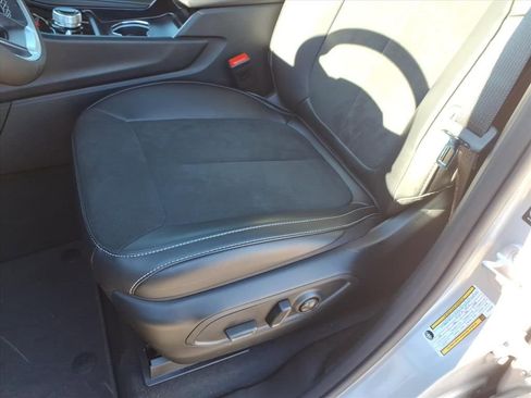 New 2026 Jeep Grand Cherokee Altitude image 17